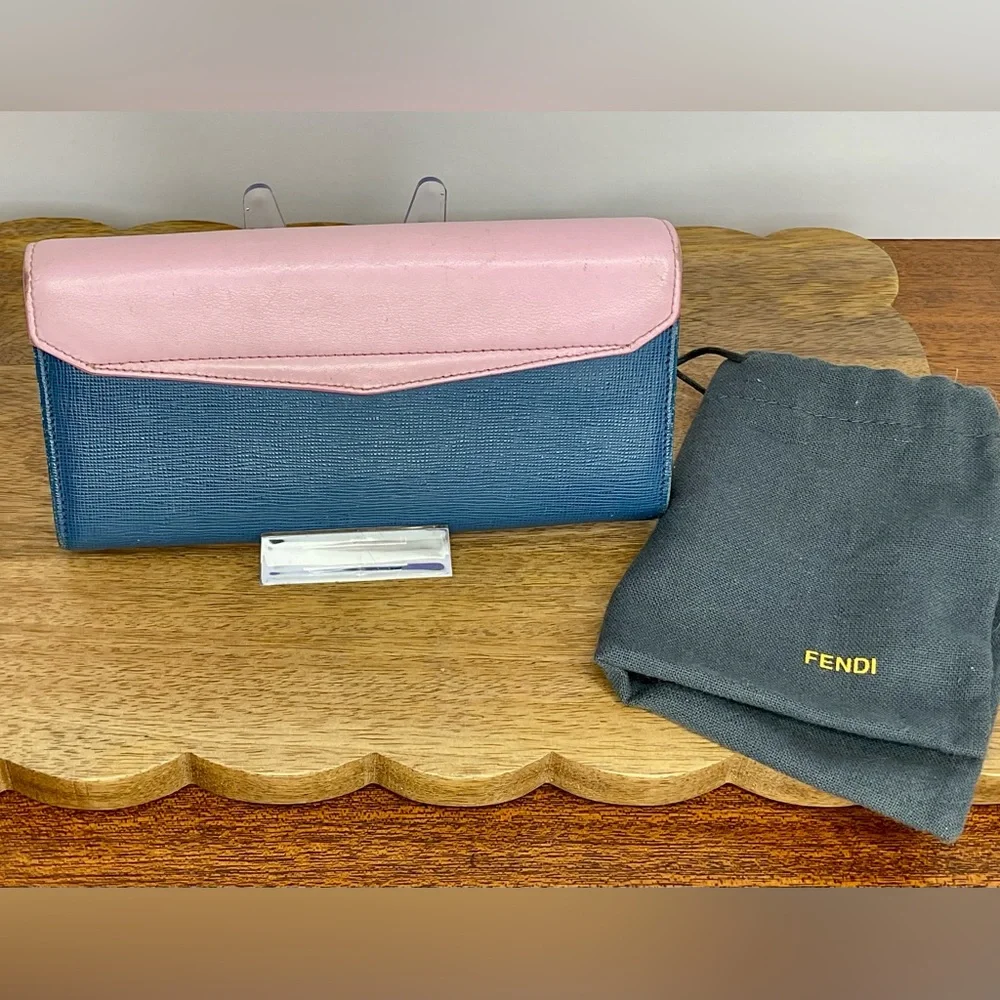 Fendi 2Jours Envelope Continental Wallet in Blush Pink and Blue Leather - Picture 2 of 15